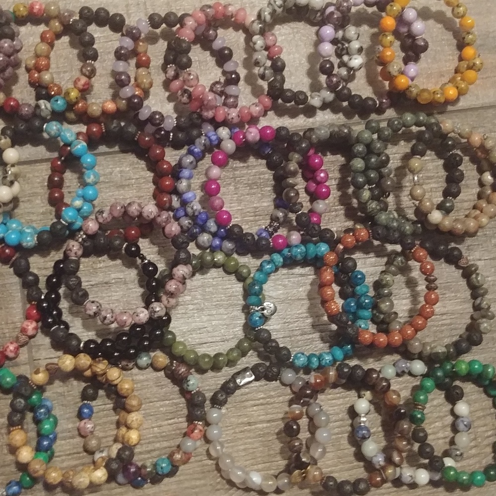 Essential oil diffuser bracelet - Picture 3 of 6